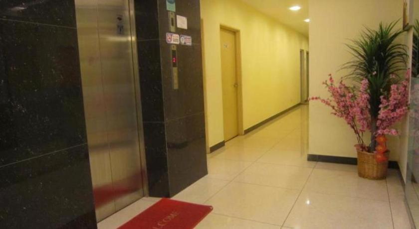 Hotel City Comfort Inn Пухонг Екстериор снимка