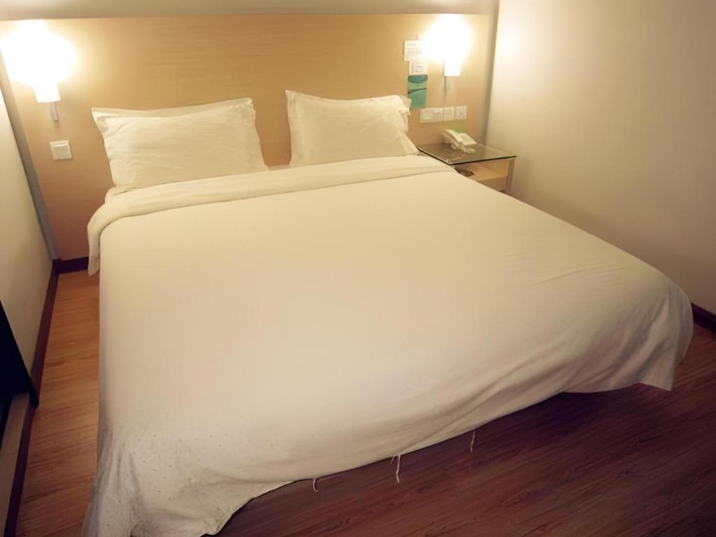 Hotel City Comfort Inn Пухонг Екстериор снимка