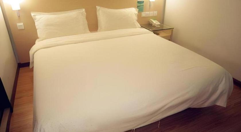 Hotel City Comfort Inn Пухонг Екстериор снимка