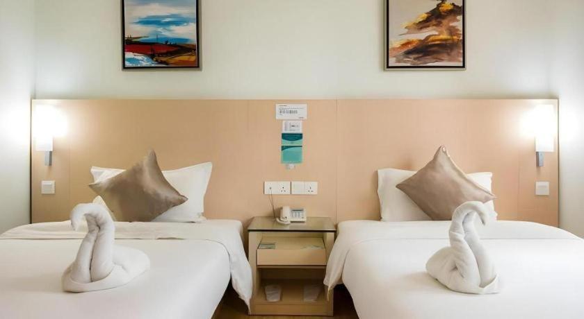Hotel City Comfort Inn Пухонг Екстериор снимка